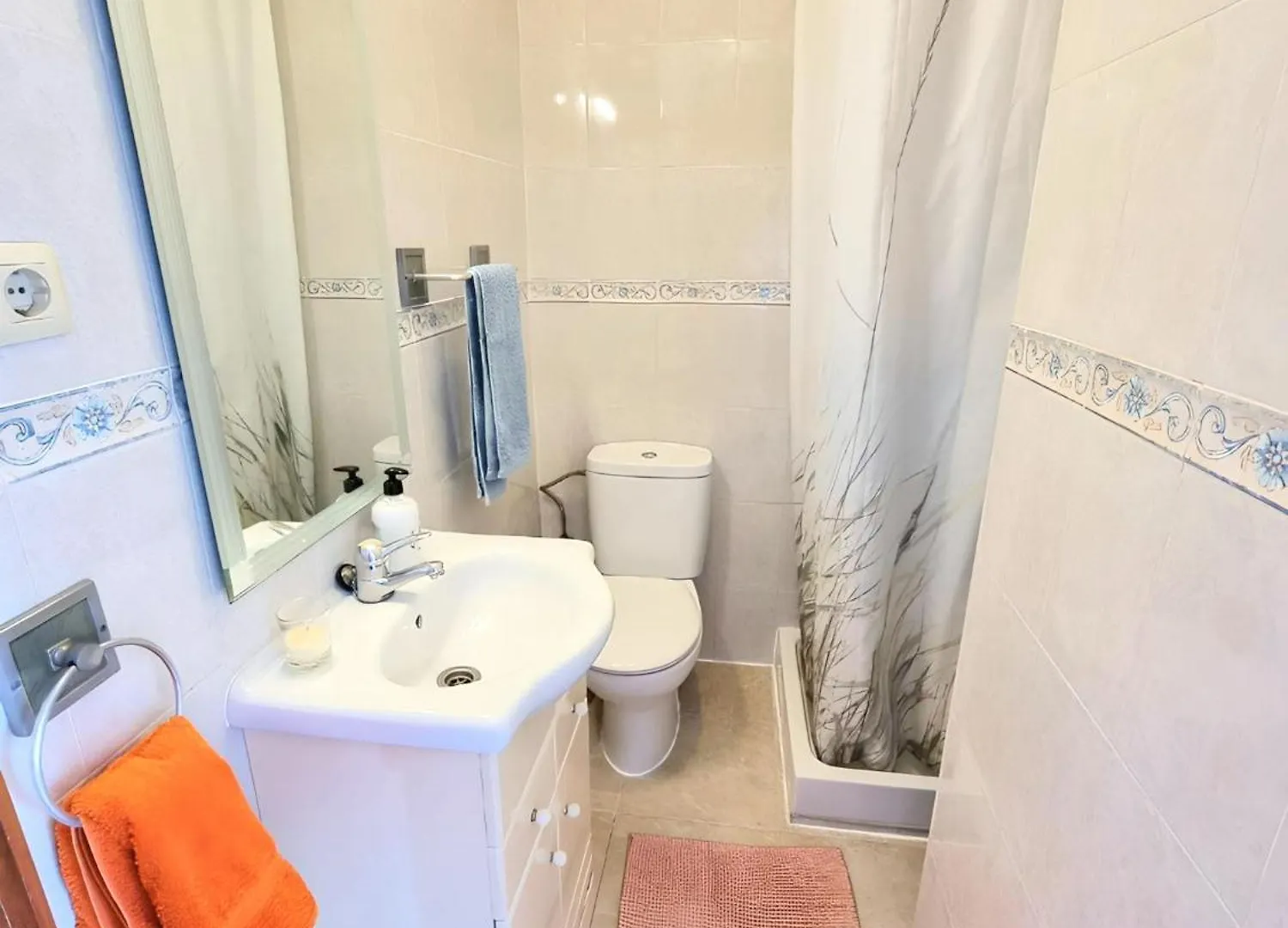 Pleasant Studio With Sea View In Benalmadena 30 M² Pool Apartment